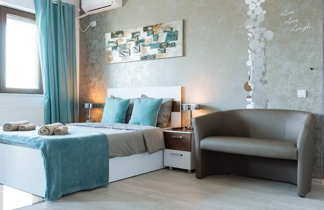 Luxury Flat 9 Near Metro-1